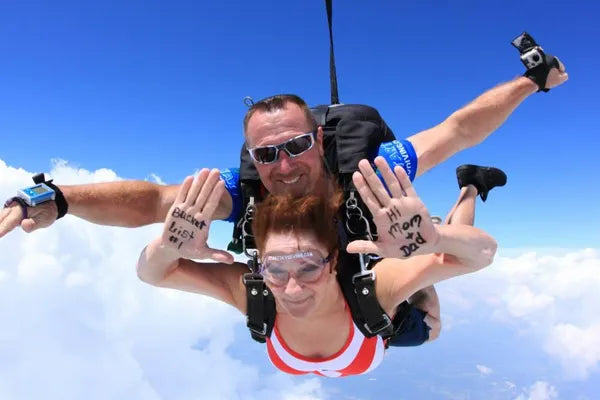 Tandem Jump Gift Card - Weekend or Evening (Fri/Sat/Sun or Weekdays after 4p) Rate